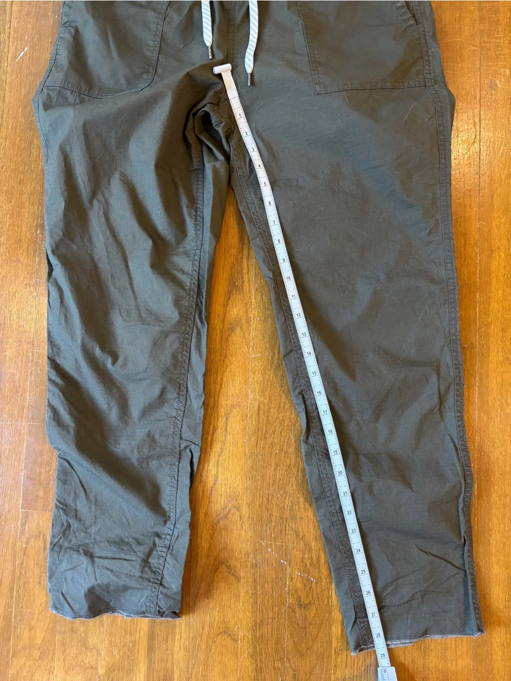 Vuori Men's Olive Drawstring Waist Casual Pants